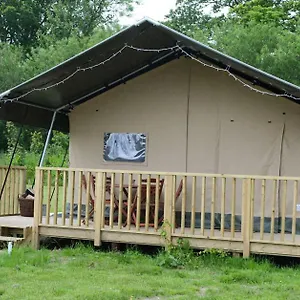  Lodge Canadian Fields United Kingdom